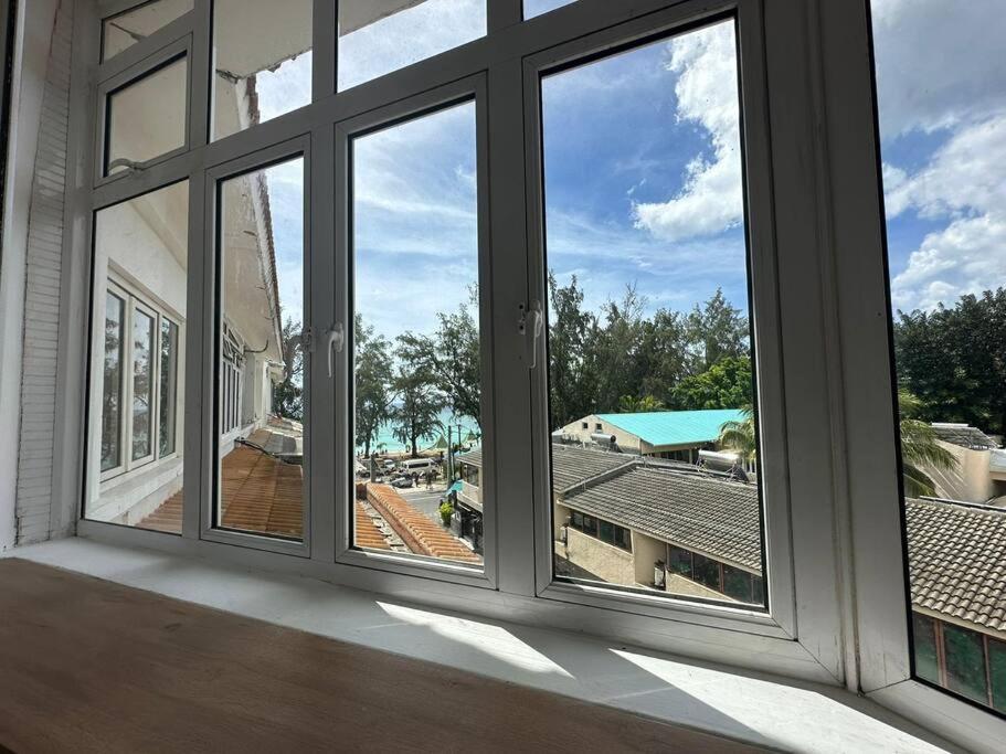 3 Bedroom Beachside Apartment - 30 Secs From Beach Flic-en-Flacq Exterior foto